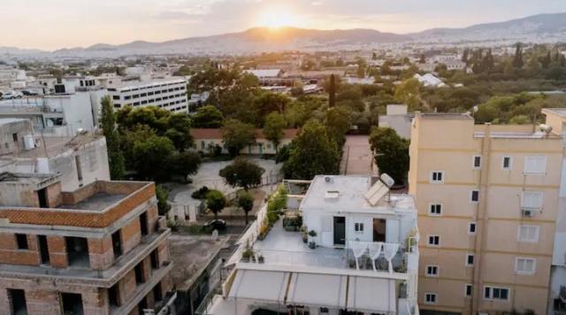 Mrk Rooftop Athena Bagian luar foto